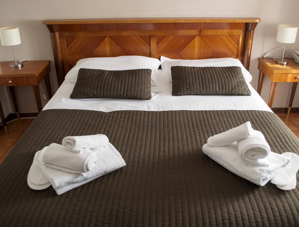 Boutique Hotel Corte Malaspina Castelnuovo del Garda Eksteriør billede