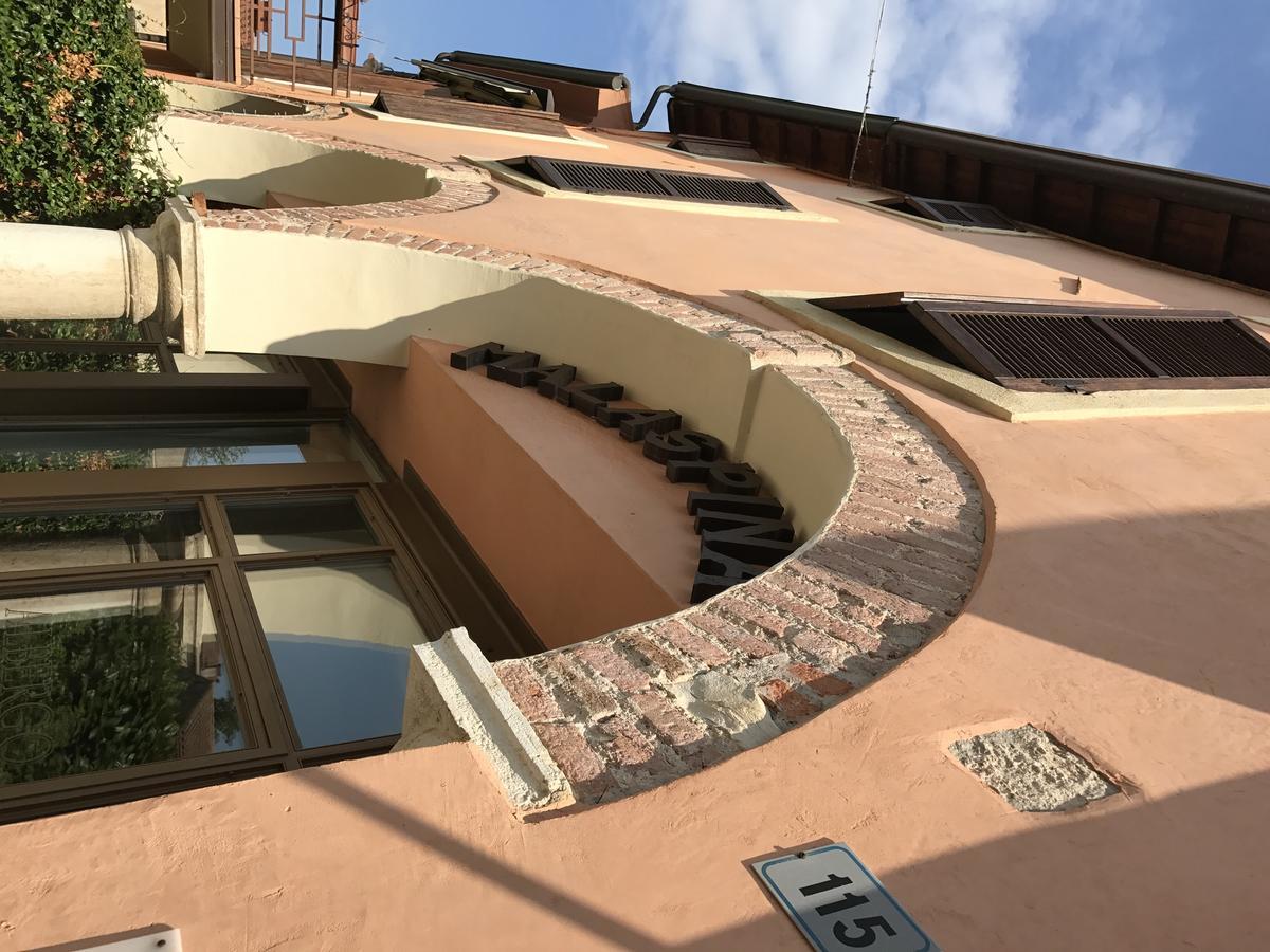 Boutique Hotel Corte Malaspina Castelnuovo del Garda Eksteriør billede